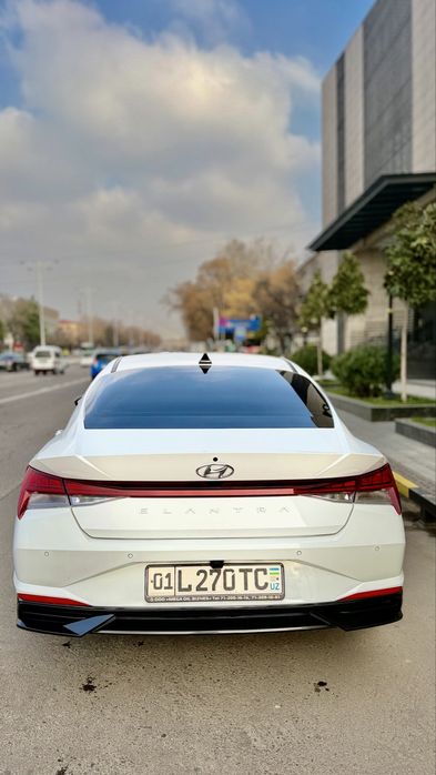 Hyundai Elantra 2022 1.6 L