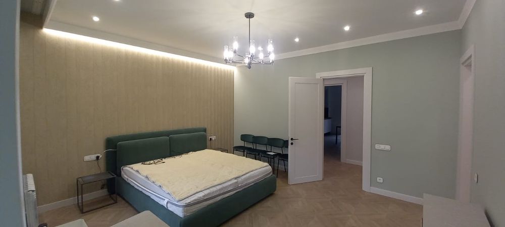 Поклейка обой. Левкас.