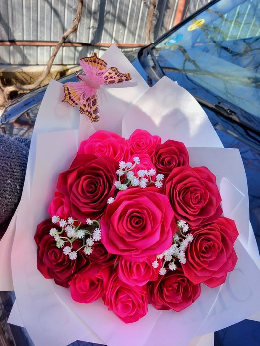 Trandafiri din satin.