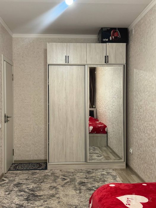 Квартира сотилади