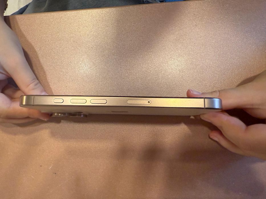 Iphone 16 pro inca cu garantie