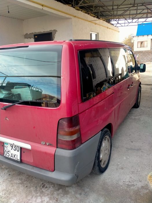 Мерседес    Вито