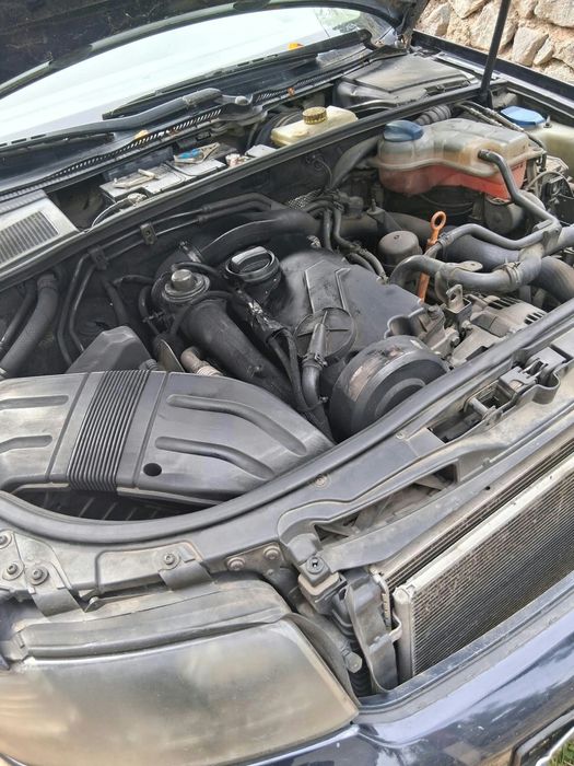 AUDI A4 0 — imagine 2