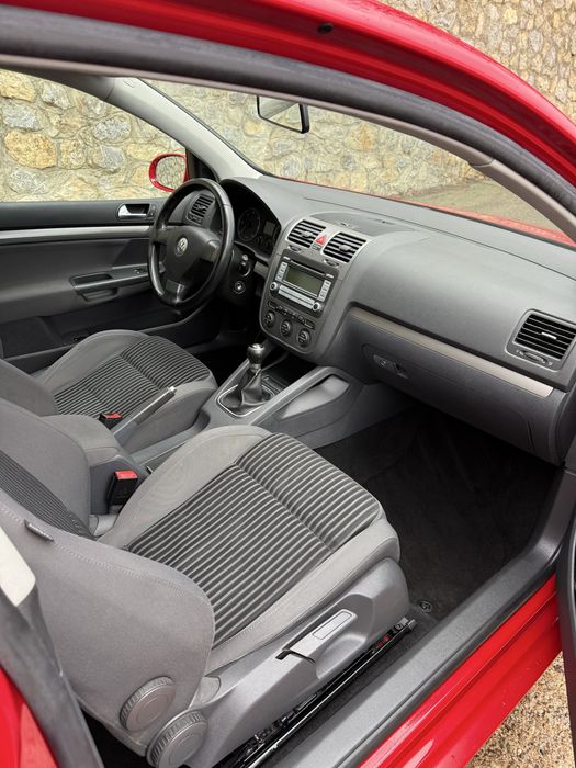 Volkswagen Golf 5 1.9 TDI Sportline Trapa Electrică