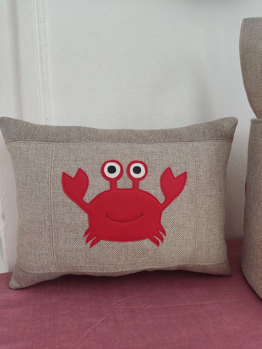 Възглавничка, несесер, кошче за играчки