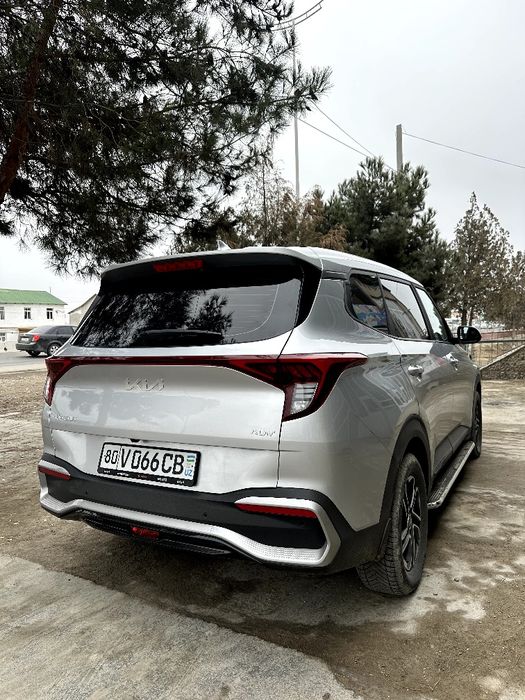 KIA carens 2025 yangi