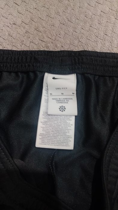 Анцуг nike и панталони