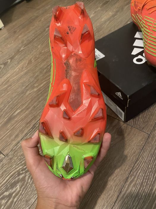 adidas predator бутонки