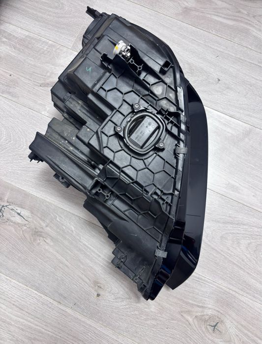 Far dreapta laser bmw seria 8 g14/g15/g16