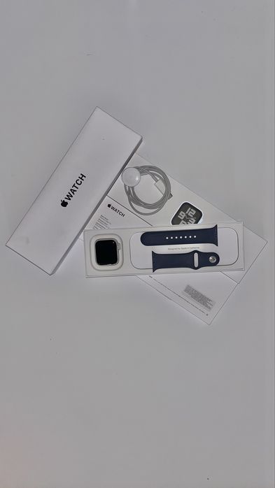 Apple Watch SE (GPS) 2nd gen
