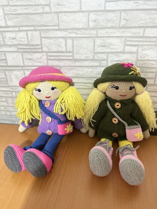 Плетени кукли от памучна прежда.