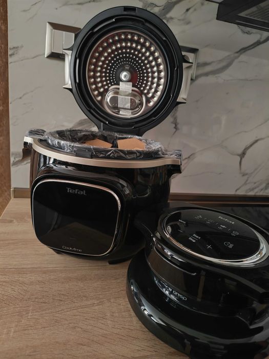 Multi Cooker Tefal Cook4me touch wifi + приставка за Air Fryer extra crisp