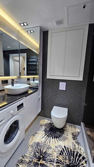 Срочно! Продаётся 3х комнатная квартира в центре Города!