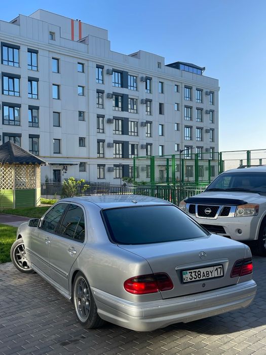Мерседес 210 5.5 бампер фары пароги