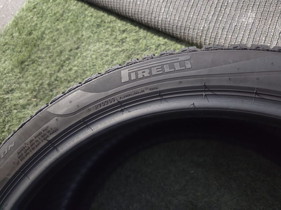 225 40 18 Pirelli