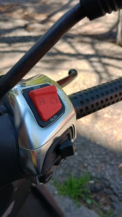 Продавам скутер Piaggio Mp3,250i