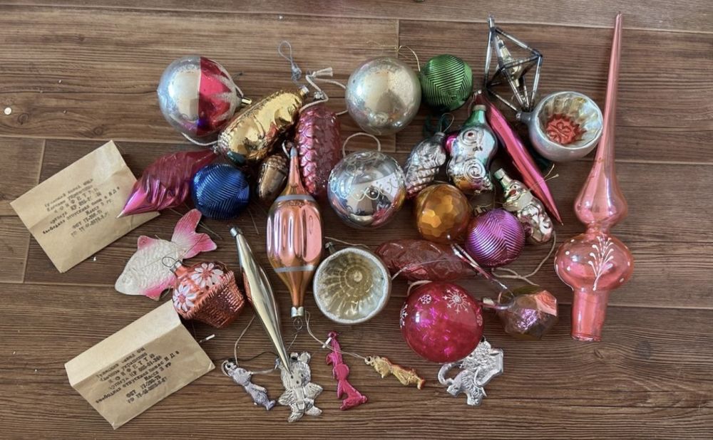 Продам набор новогодних советских  шаров