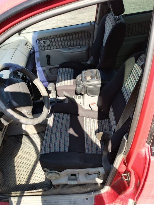 Mitsubishi Space Runner