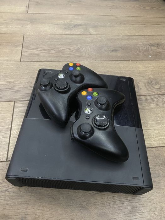 Vand xbox 360 la 450 lei
