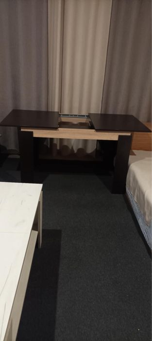 Трапезна маса разтегателна