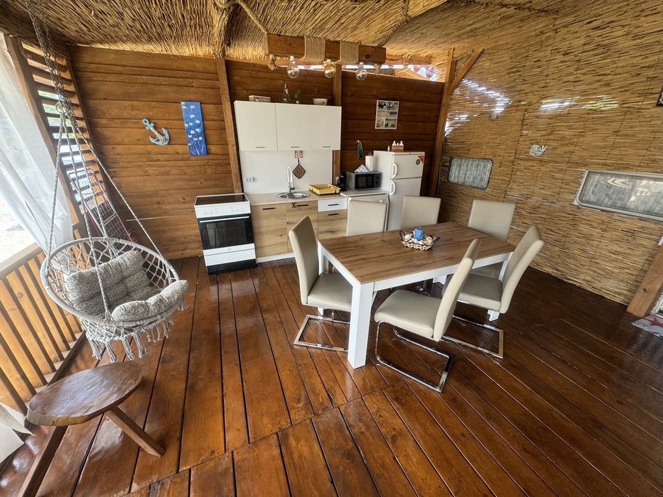 Продавам Каравана на къмпинг Созопол Еко