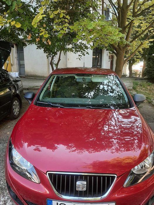 Vând autoturism Seat ibiza.
