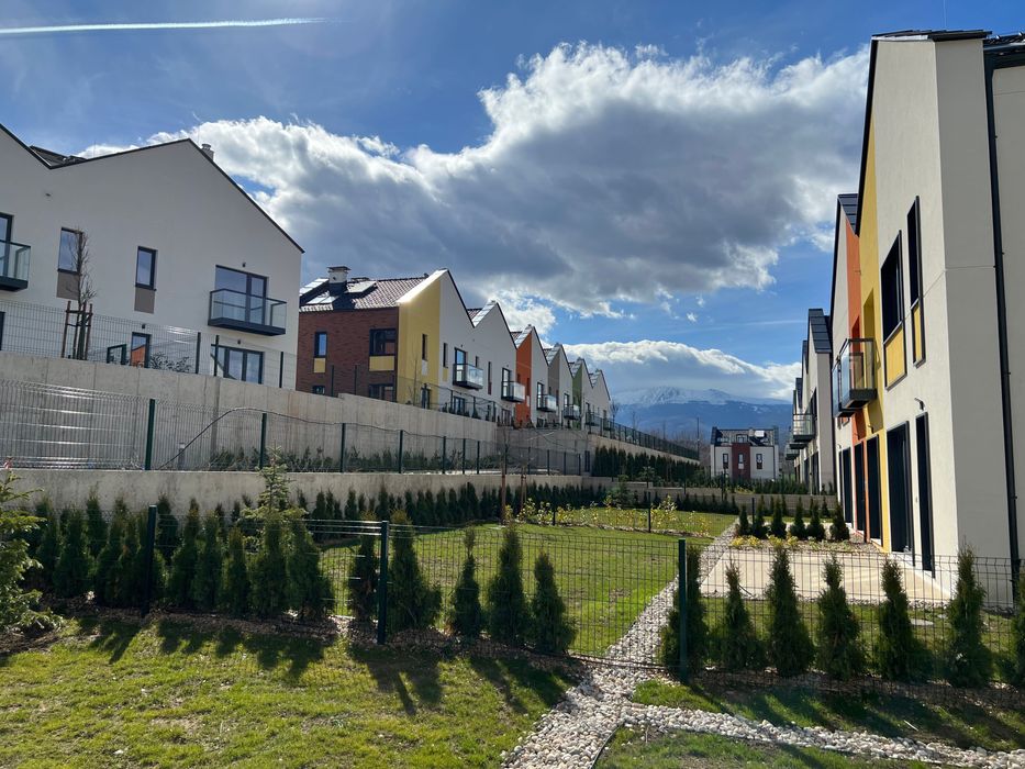 Продава се Къща в с. Лозен, Област София-град - 345 кв.м за 1740 €/кв.м - Снимка #2