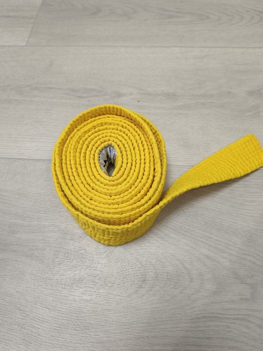 Жёлтый пояс для карате