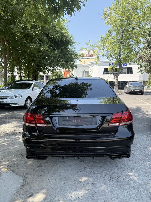 Mercedes benz w212 E550 tozza ideal