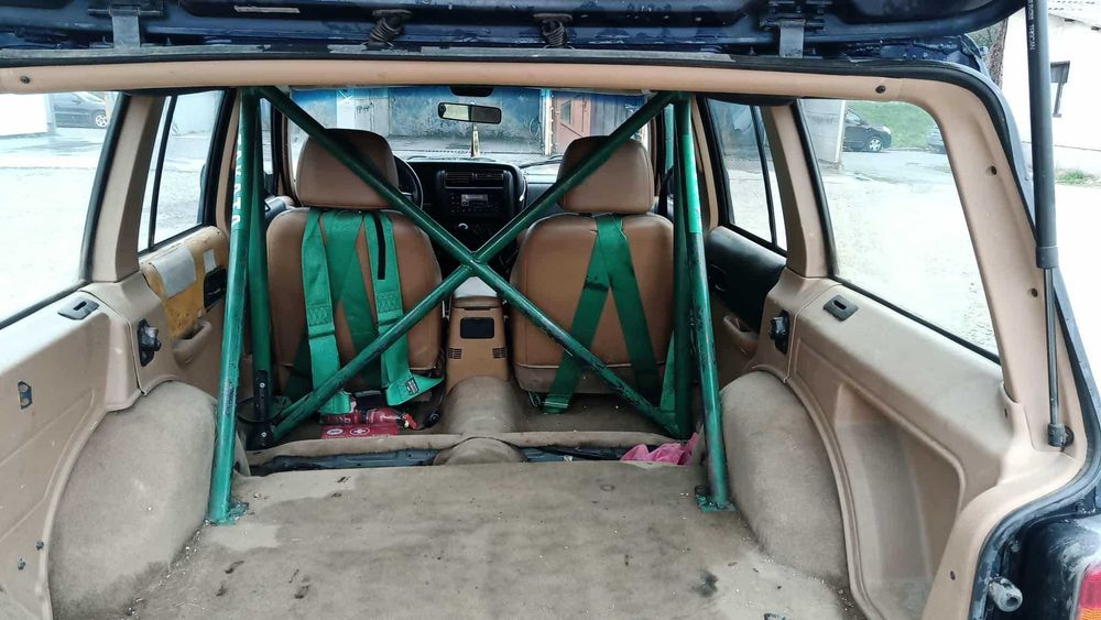 Vând jeep cherokee xj 2.5 diesel, autoutilitara