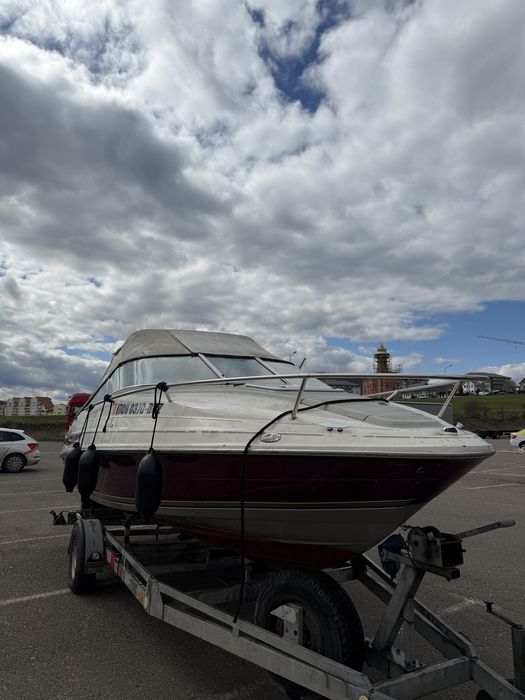 Barca Maxum 2100 ( cabinata ) / 5.7L in board