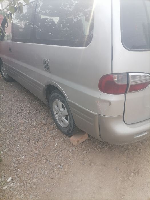 Хундай Старекс сотилади