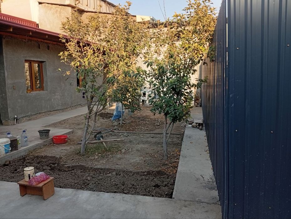 Uy sotiladi. Toshkent shaxar, Mirobod tumani, yo'lli yuzida 1.8 sotix