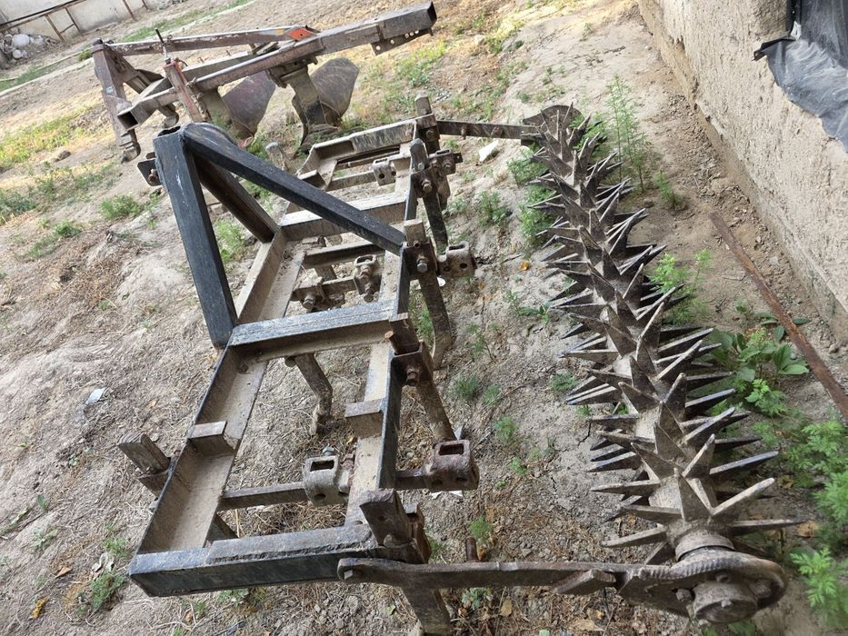 Sotiladi Traktor MTZ_80