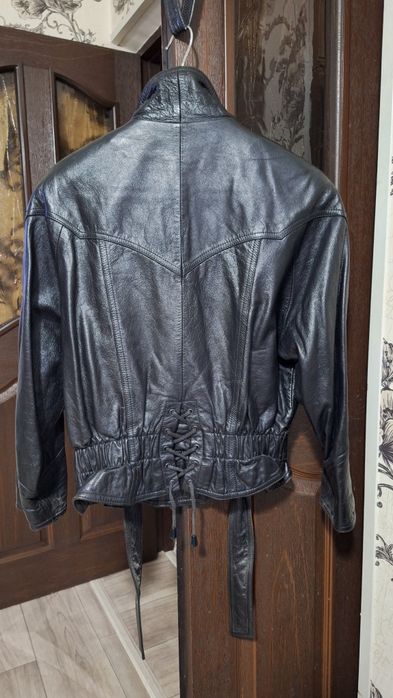 Женская косуха в отличном состоянии