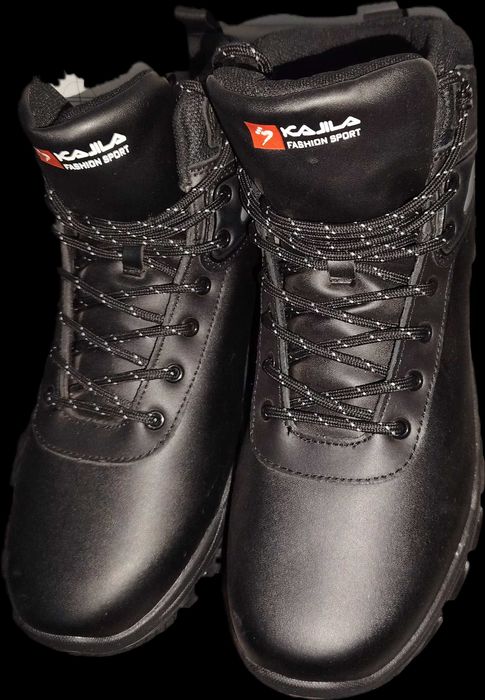 Сапоги зимние 44 размера 29см30см стелька,27см нога должна быть Неузки