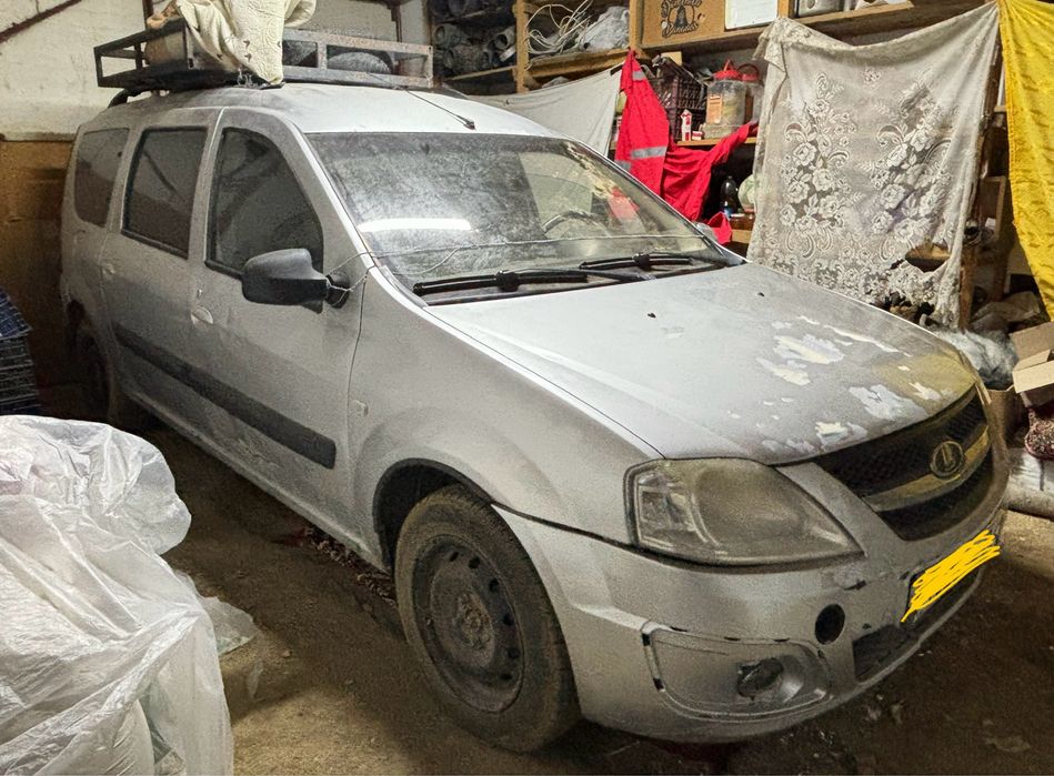 Лада Ларгус машина