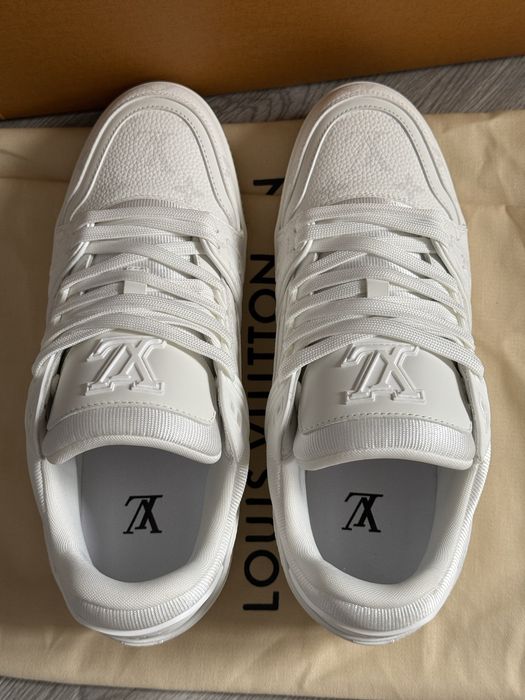 Louis Vuitton Trainer Alb marimea 42 Nou