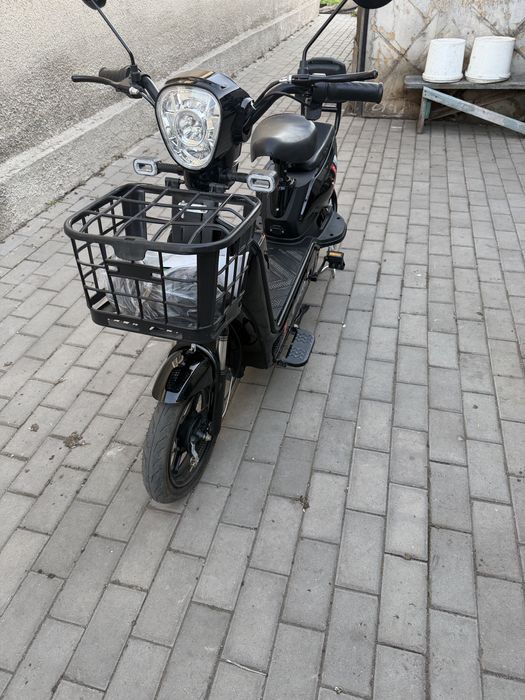 Продам электосамокат