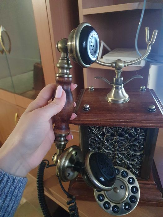 Продам ретро телефон в рабочем состоянии