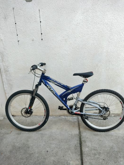 Bicicleta MTB DHS