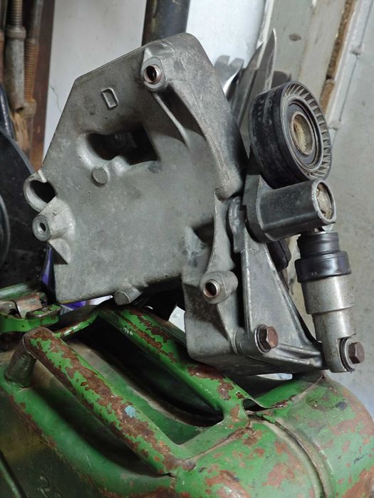 кронштейн кондиционера BMW M52