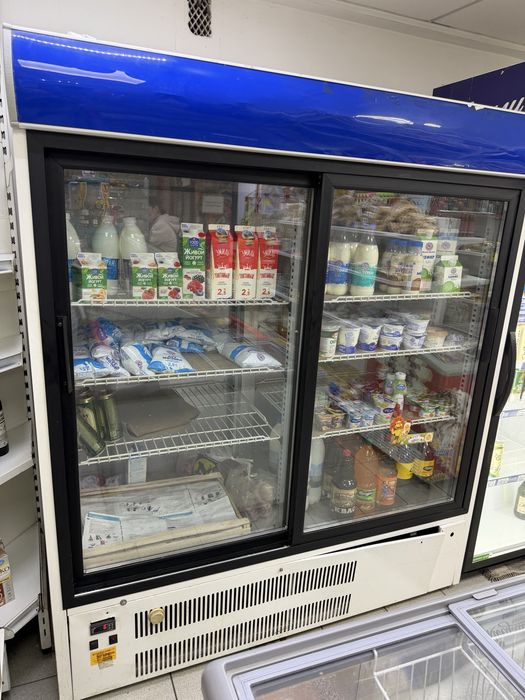 Продается холодильная витрина