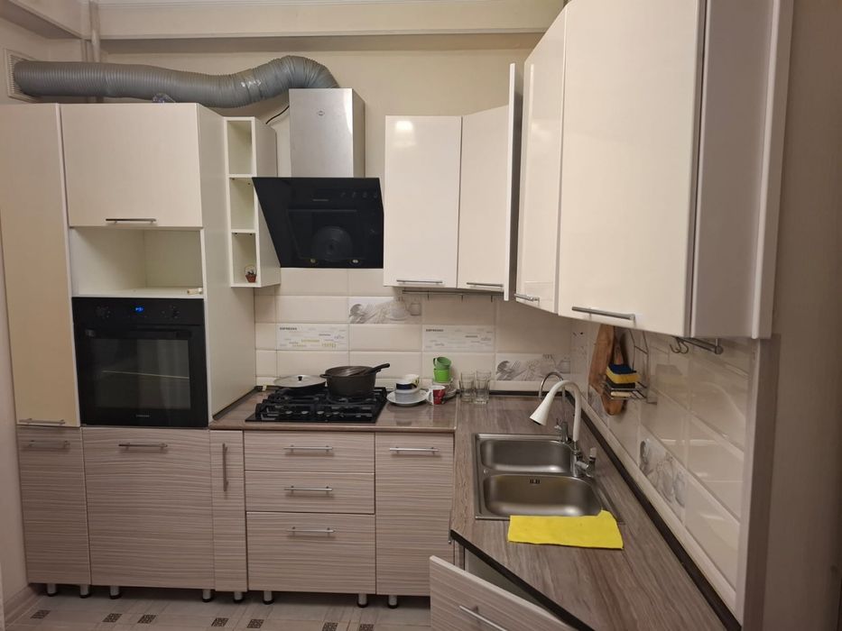 Кухонный гарнитур б/у