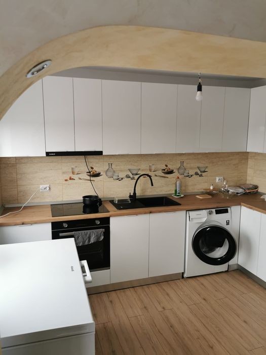 Vand apartament 2 camere decomandat