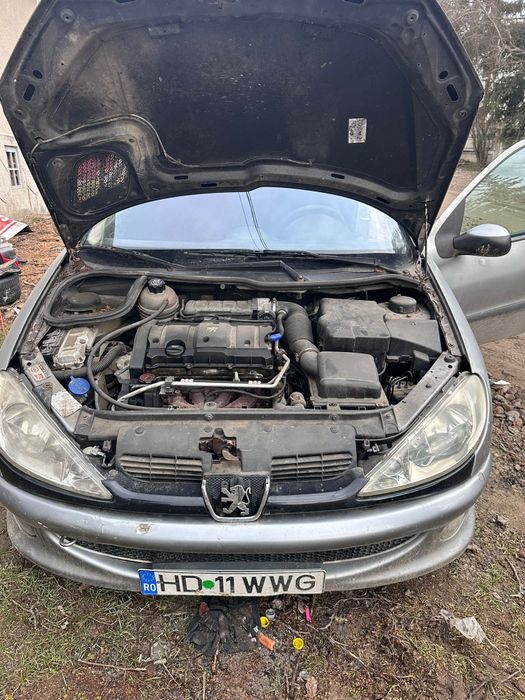 2 mașini de vânzare – Peugeot 206 + Opel Astra Break GPL – preț bun