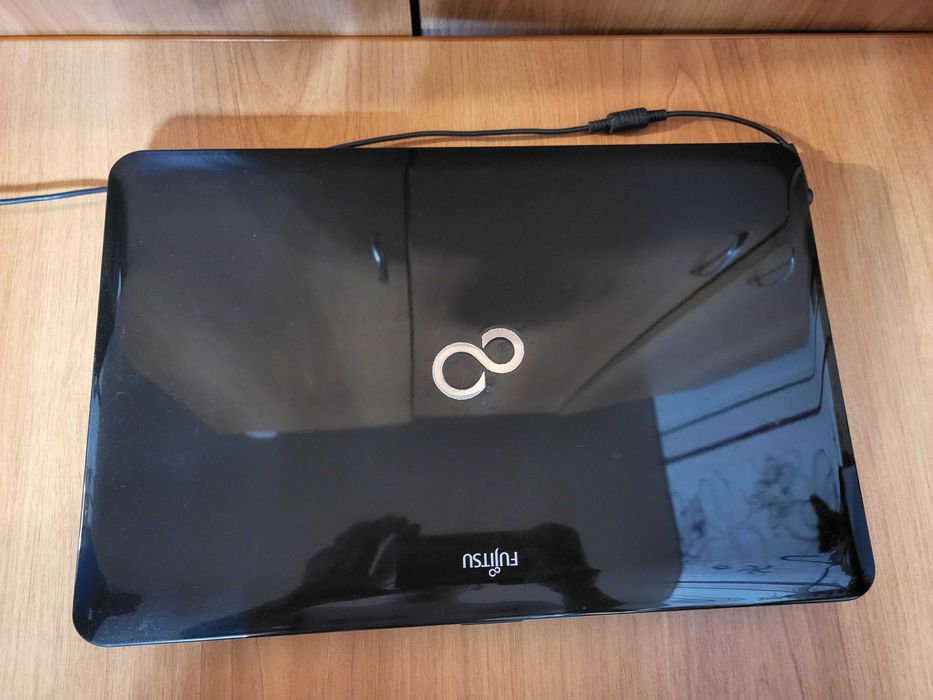 Продам ноутбук в хорошем состоянии.