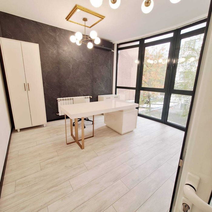 Дава се под наем Офис в София, Лозенец - 70 кв.м за 969 € - Снимка #1
