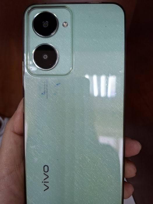 Смартфон Vivo y03