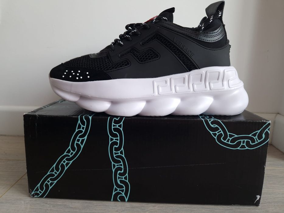 Ver.sace Chain Reaction - alb/negru - Marimea 43 - Cadoul Ideal-Urgent